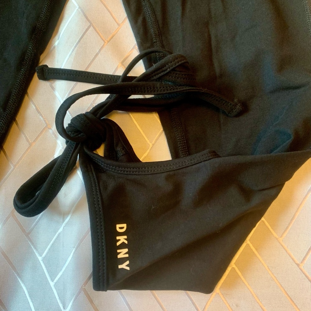 NWT designer DKNY crop stretchy black yoga gym leggings with tie - Picture 7 of 7